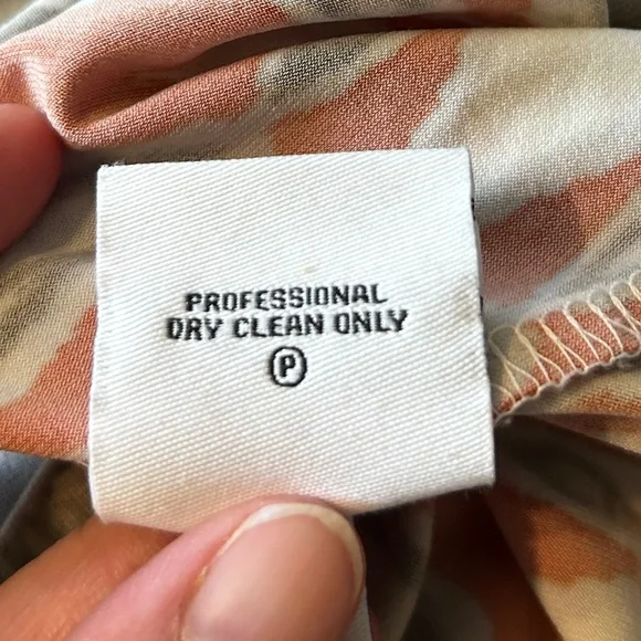 Calvin Klein Sleeveless Blouse Abstract Geometric Orange Tan Black White Ikat - Picture 10 of 13